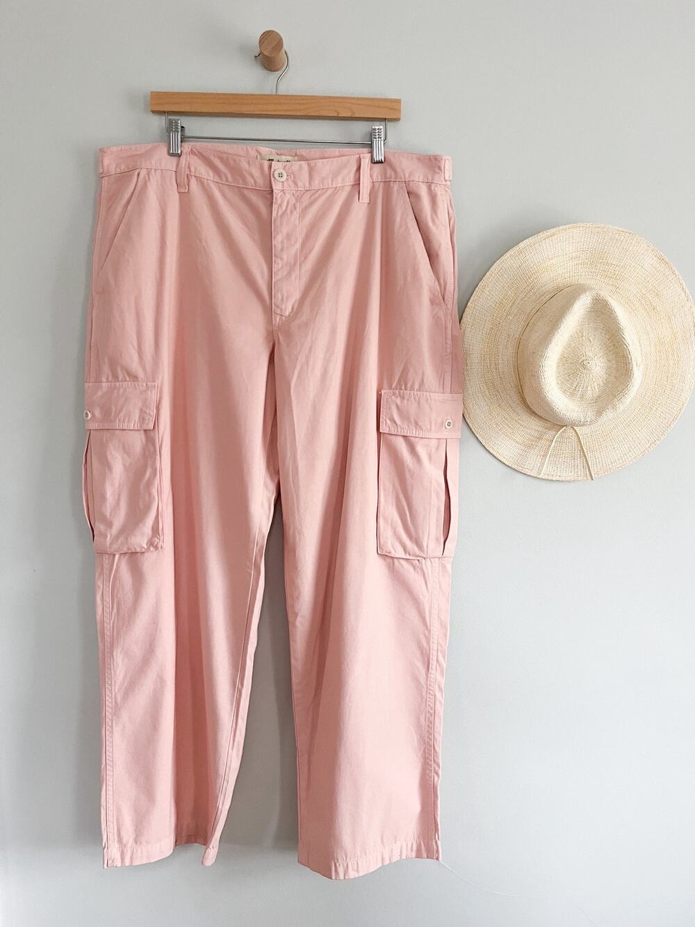 Madewell | Garment Dyed Low-Slung Straight Cargo | Petal Pink | Sz 33 | NWT